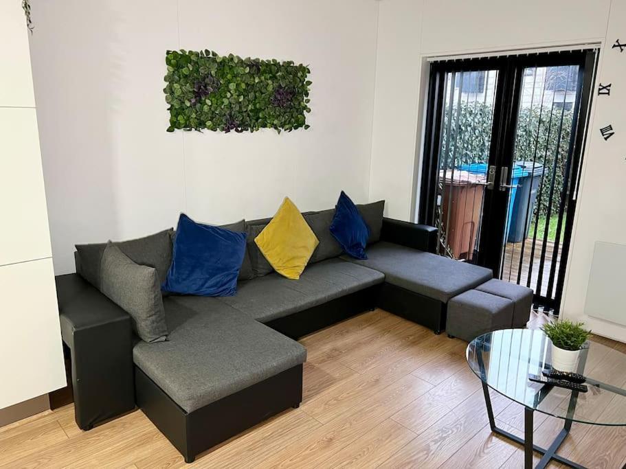 Large Townhouse 5 Beds With Two Parking Spaces - Manchester City Centre מראה חיצוני תמונה